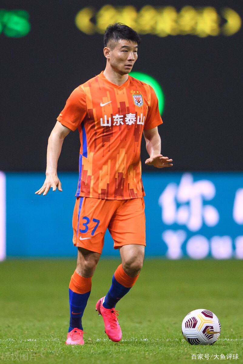 熊猫体育入口 -窗口期布莱顿止住颓势：中超节点到来；气氛紧张；赛程密集仍需轮换(曼联客战布莱顿势均力敌)