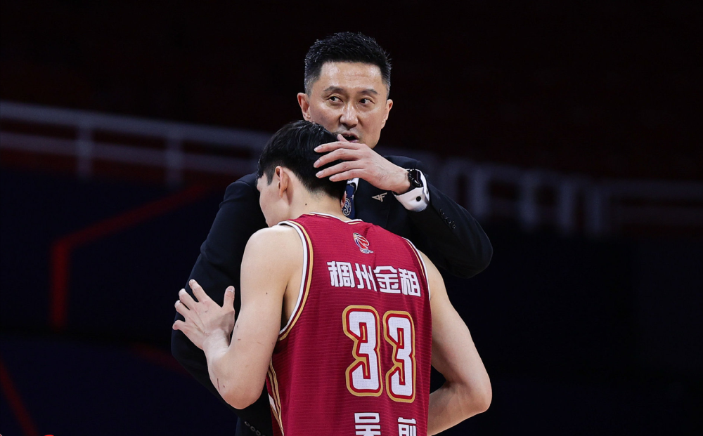 关于CBA季后赛倒计时，菲尼克斯太阳集结日外线爆发，细节引发关注，管理层满意，医务组通报恢复的信息